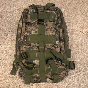 hagen berg backpack